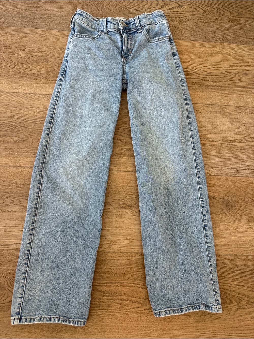 abercrombie kids Light Wash Straight Leg Jeans 11/12